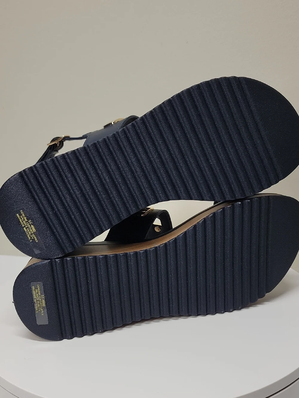 BELLA VITA -NEW IN BOX- WEDGE SANDALS NAVY BLUE 6.5 ITALIAN LEATHER